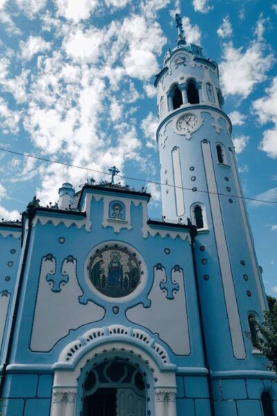 die Blaue Kirche in Bratislava